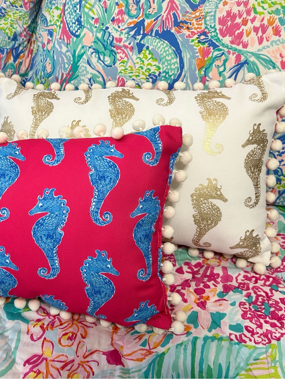 Set of 2 Lilly Pulitzer Seahorse decorative accent pillows 20” x 11.5”